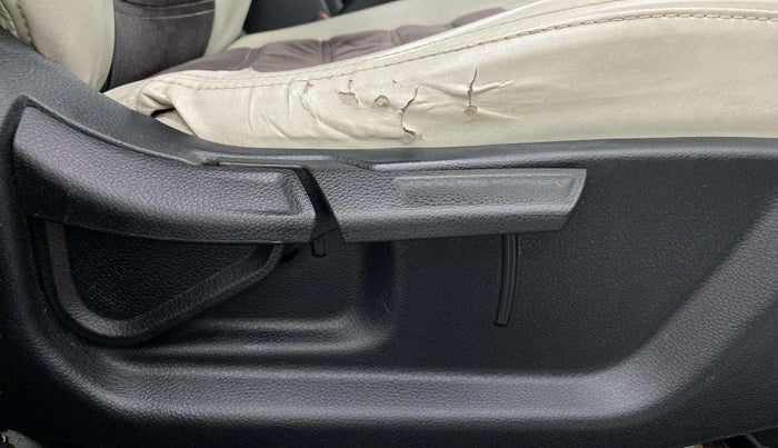 2022 KIA SELTOS HTK PLUS 1.5 DIESEL IMT, Diesel, Manual, 54,249 km, Driver Side Adjustment Panel