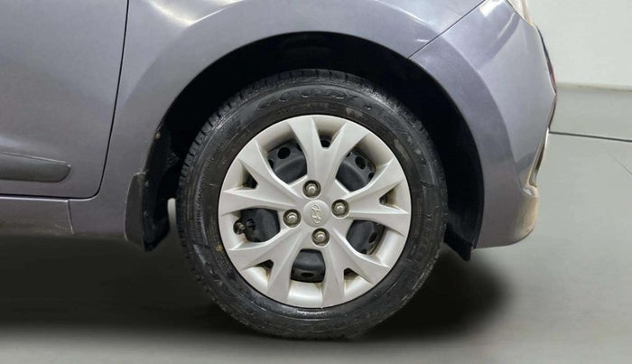 2013 Hyundai Grand i10 SPORTZ 1.2 KAPPA VTVT, Petrol, Manual, 34,129 km, Right Front Wheel