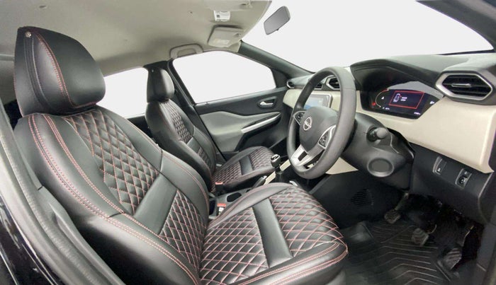 2024 Nissan MAGNITE XV MT, Petrol, Manual, 1,725 km, Right Side Front Door Cabin