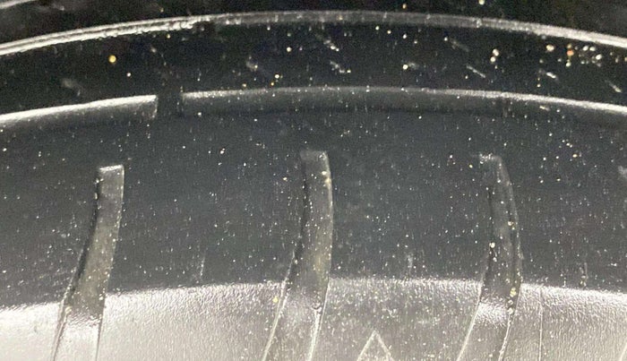 2020 Maruti Dzire VXI AMT, Petrol, Automatic, 27,859 km, Left Rear Tyre Tread