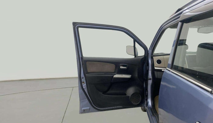 2013 Maruti Wagon R 1.0 LXI CNG, CNG, Manual, 68,736 km, LHS Front Door