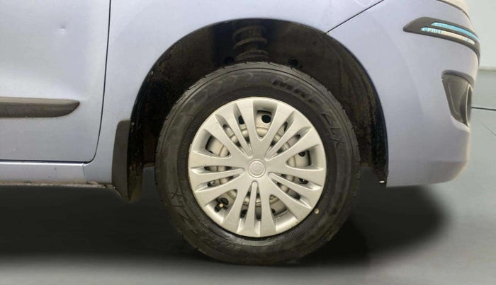 2013 Maruti Wagon R 1.0 LXI CNG, CNG, Manual, 68,736 km, Right Front Wheel