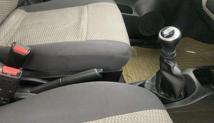2013 Maruti Wagon R 1.0 LXI CNG, CNG, Manual, 68,736 km, Gear Lever