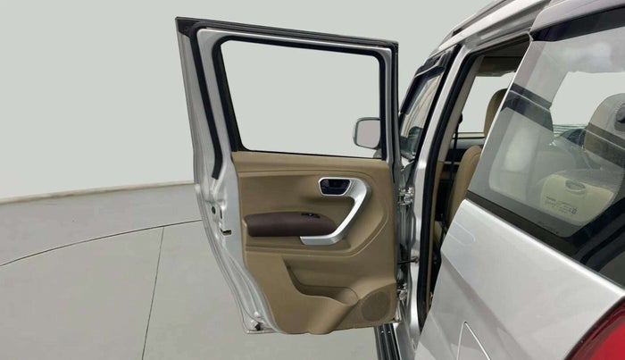 2017 Mahindra TUV300 T8, Diesel, Manual, 59,835 km, LHS Rear Door