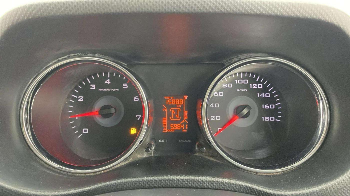 2017 Mahindra TUV300 T8, Diesel, Manual, 59,835 km, Odometer Image