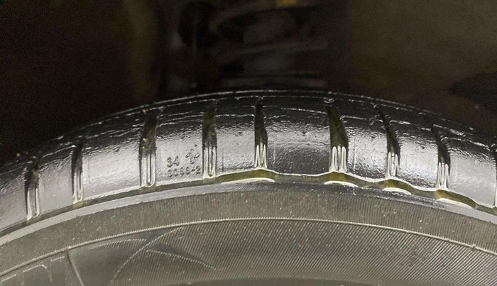 2012 Maruti Alto K10 VXI, Petrol, Manual, 75,853 km, Right Front Tyre Tread