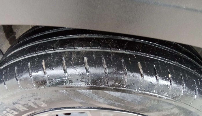 2023 Hyundai VENUE S 1.2, Petrol, Manual, 23,479 km, Right Front Tyre Tread