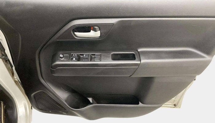 2021 Maruti New Wagon-R VXI 1.0 AMT, Petrol, Automatic, 21,602 km, Driver Side Door Panels Control