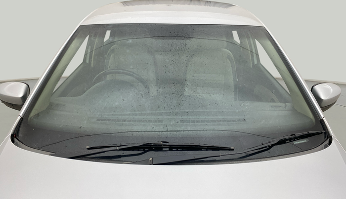 2013 Volkswagen Polo HIGHLINE1.2L, CNG, Manual, 54,107 km, Front Windshield