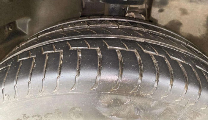 2022 Tata Safari XZA PLUS KAZIRANGA, Diesel, Automatic, 45,287 km, Left Front Tyre Tread