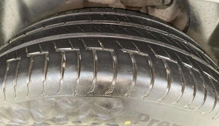 2022 Tata Safari XZA PLUS KAZIRANGA, Diesel, Automatic, 45,287 km, Right Rear Tyre Tread