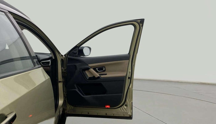 2022 Tata Safari XZA PLUS KAZIRANGA, Diesel, Automatic, 45,287 km, RHS Front Door