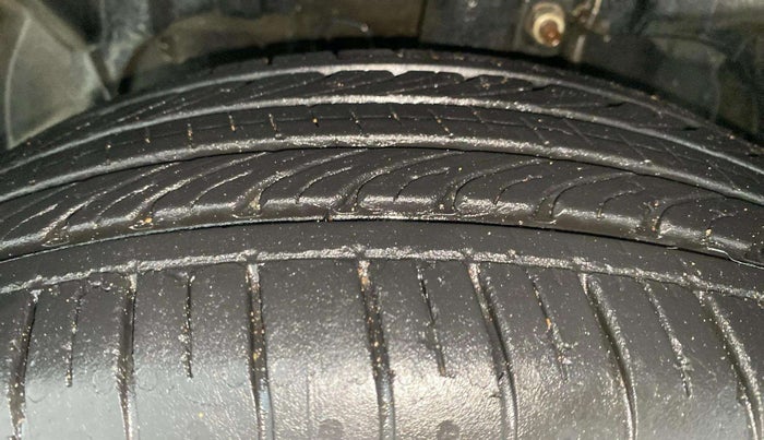 2016 Ford Ecosport TREND 1.5L PETROL, Petrol, Manual, 43,475 km, Left Front Tyre Tread