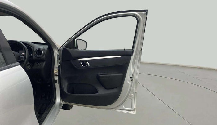 2022 Renault Kwid CLIMBER 1.0 AMT, Petrol, Automatic, 14,214 km, RHS Front Door