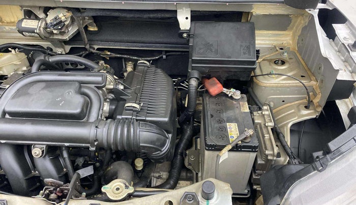 2022 Renault Kwid CLIMBER 1.0 AMT, Petrol, Automatic, 14,214 km, Engine View - Left