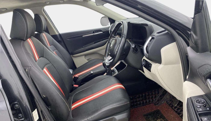 2021 KIA SONET HTX 1.0 IMT, Petrol, Manual, 30,370 km, Right Side Front Door Cabin