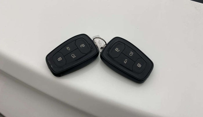 2022 Tata TIGOR XZ PLUS CNG, CNG, Manual, 21,724 km, Key Close Up