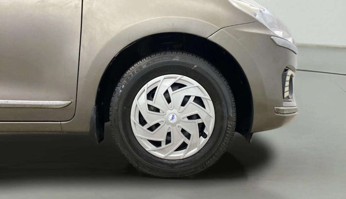 2018 Maruti Dzire VXI AMT, Petrol, Automatic, 74,223 km, Right Front Wheel