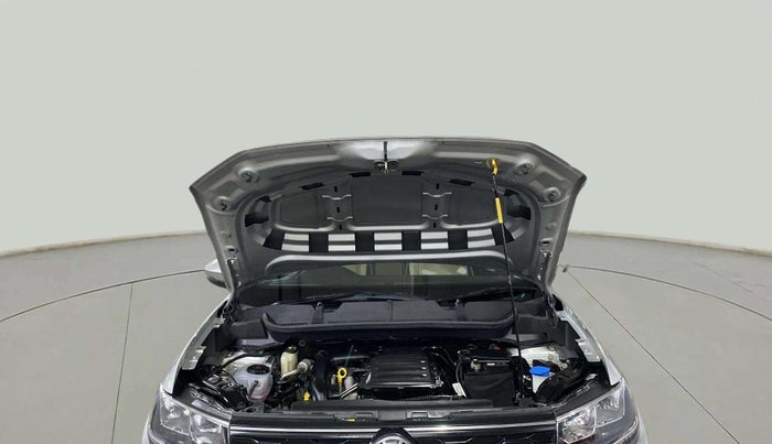 2023 Volkswagen TAIGUN COMFORTLINE 1.0 TSI MT, Petrol, Manual, 15,450 km, Open Bonet