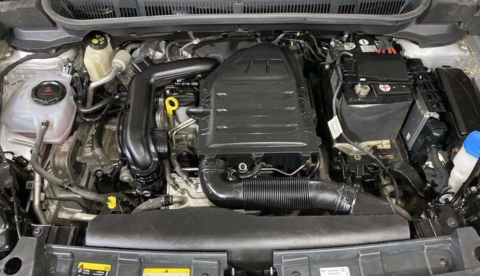 2023 Volkswagen TAIGUN COMFORTLINE 1.0 TSI MT, Petrol, Manual, 15,450 km, Engine View