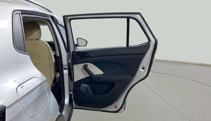 2023 Volkswagen TAIGUN COMFORTLINE 1.0 TSI MT, Petrol, Manual, 15,450 km, RHS Rear Door