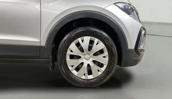 2023 Volkswagen TAIGUN COMFORTLINE 1.0 TSI MT, Petrol, Manual, 15,450 km, Right Front Wheel