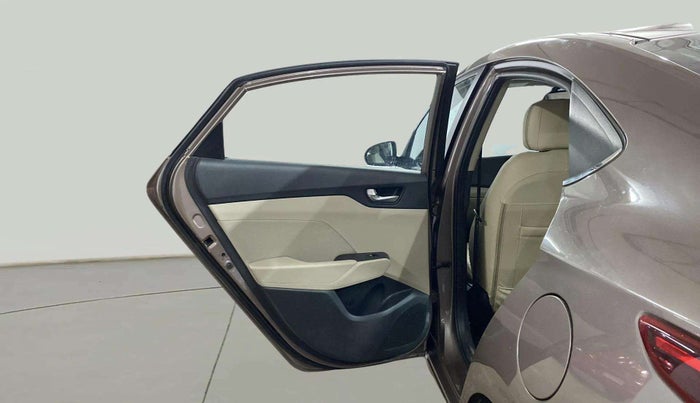 2019 Hyundai Verna 1.6 VTVT SX + AT, Petrol, Automatic, 58,277 km, LHS Rear Door
