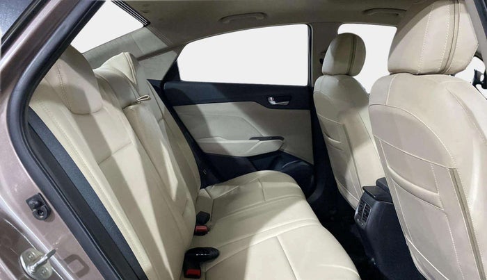 2019 Hyundai Verna 1.6 VTVT SX + AT, Petrol, Automatic, 58,277 km, Right Side Rear Door Cabin