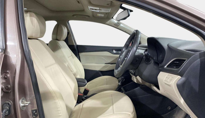 2019 Hyundai Verna 1.6 VTVT SX + AT, Petrol, Automatic, 58,277 km, Right Side Front Door Cabin