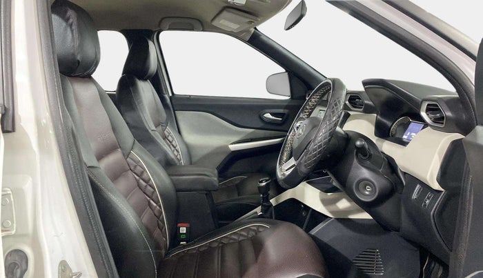 2023 Nissan MAGNITE XL, Petrol, Manual, 29,336 km, Right Side Front Door Cabin