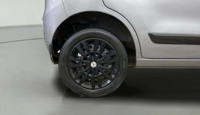 2017 Maruti Wagon R 1.0 VXI, Petrol, Manual, 40,377 km, Right Rear Wheel