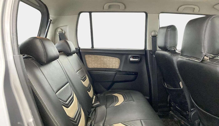 2017 Maruti Wagon R 1.0 VXI, Petrol, Manual, 40,377 km, Right Side Rear Door Cabin
