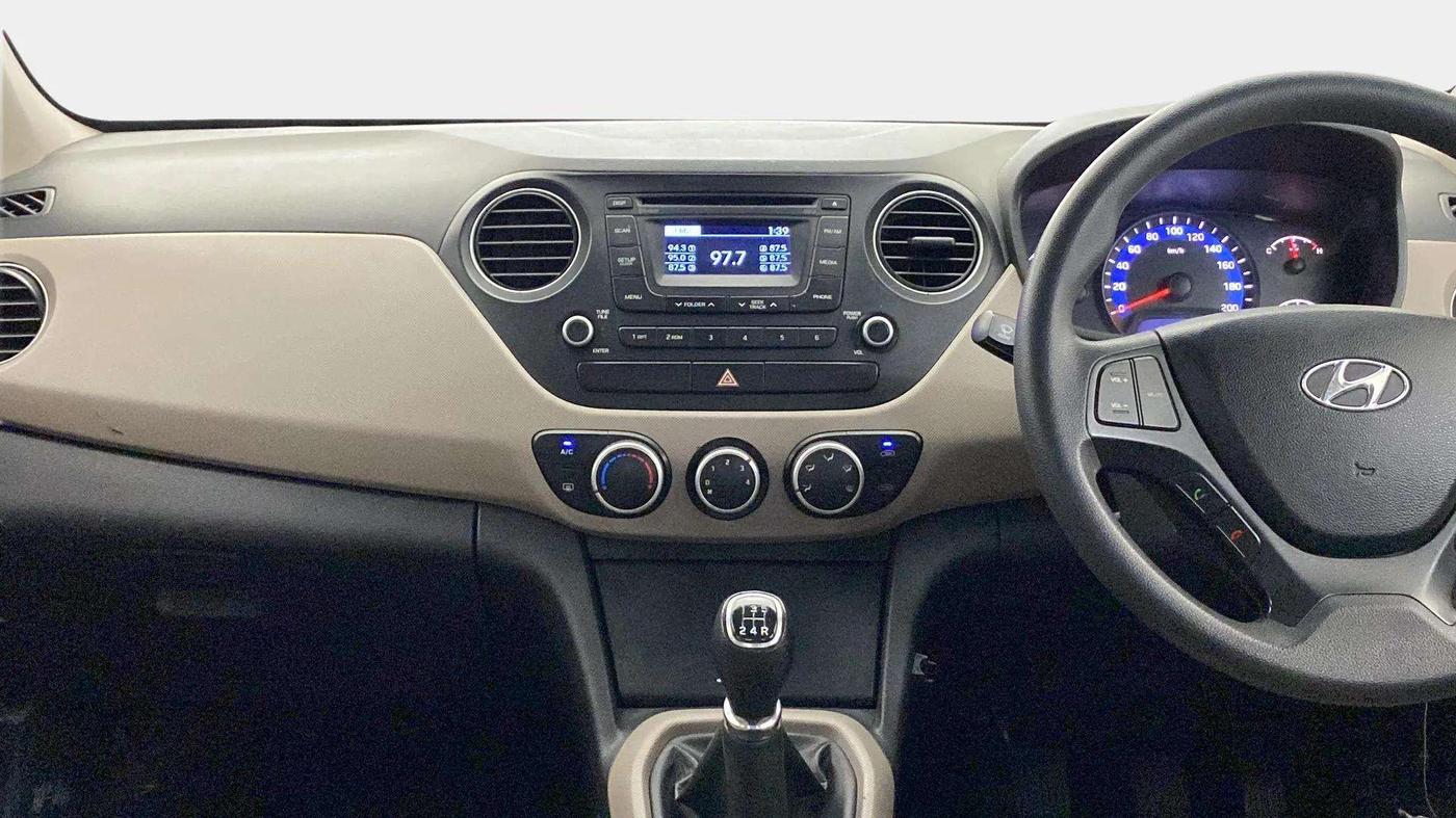 2015 Hyundai Xcent S 1.2, Petrol, Manual, 75,614 km, Air Conditioner