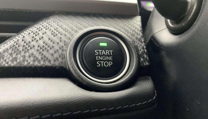 2024 Tata NEXON FEARLESS + SUNROOF DCA DUAL TONE 1.2 PETROL, Petrol, Automatic, 1,668 km, Keyless Start/ Stop Button