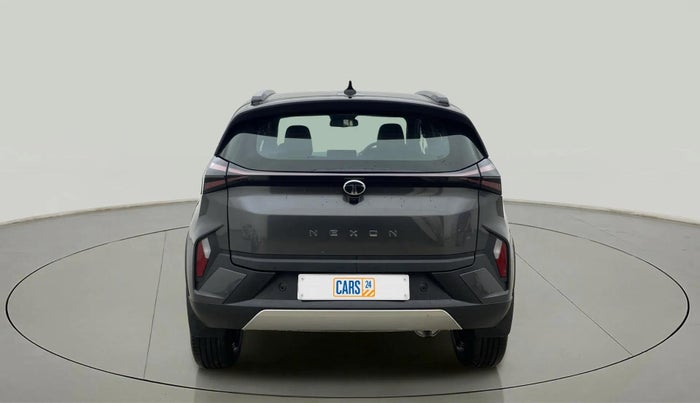 2024 Tata NEXON FEARLESS + SUNROOF DCA DUAL TONE 1.2 PETROL, Petrol, Automatic, 1,668 km, Back/Rear