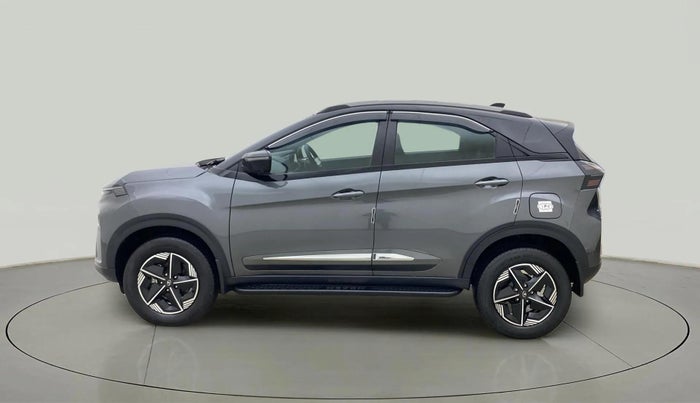 2024 Tata NEXON FEARLESS + SUNROOF DCA DUAL TONE 1.2 PETROL, Petrol, Automatic, 1,668 km, Left Side