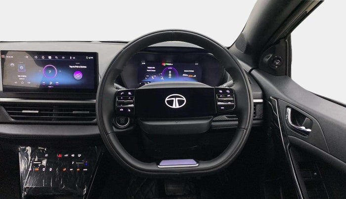 2024 Tata NEXON FEARLESS + SUNROOF DCA DUAL TONE 1.2 PETROL, Petrol, Automatic, 1,668 km, Steering Wheel Close Up