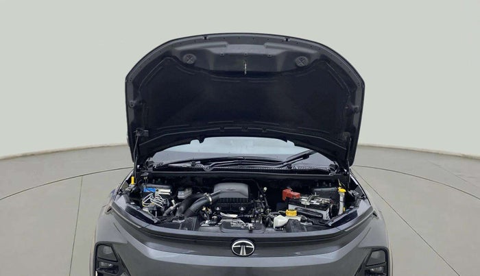 2024 Tata NEXON FEARLESS + SUNROOF DCA DUAL TONE 1.2 PETROL, Petrol, Automatic, 1,668 km, Open Bonet
