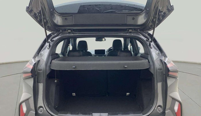2024 Tata NEXON FEARLESS + SUNROOF DCA DUAL TONE 1.2 PETROL, Petrol, Automatic, 1,668 km, Boot Open Zoomed View