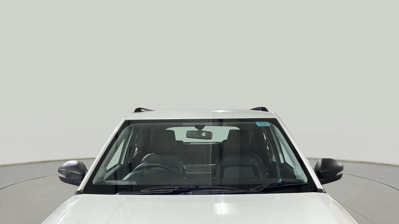 2024 Tata PUNCH CREATIVE  MT, Petrol, Manual, 14,048 km, Front Windshield