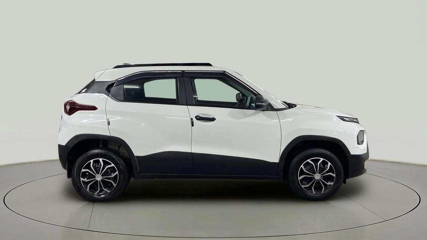 2024 Tata PUNCH CREATIVE  MT, Petrol, Manual, 14,048 km, Right Side View