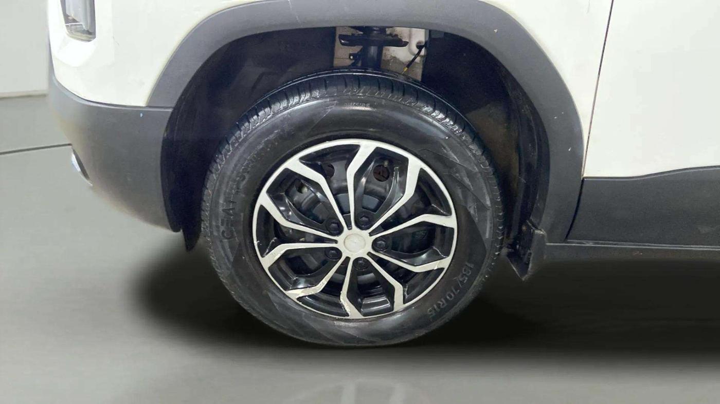 2024 Tata PUNCH CREATIVE  MT, Petrol, Manual, 14,048 km, Left Front Wheel
