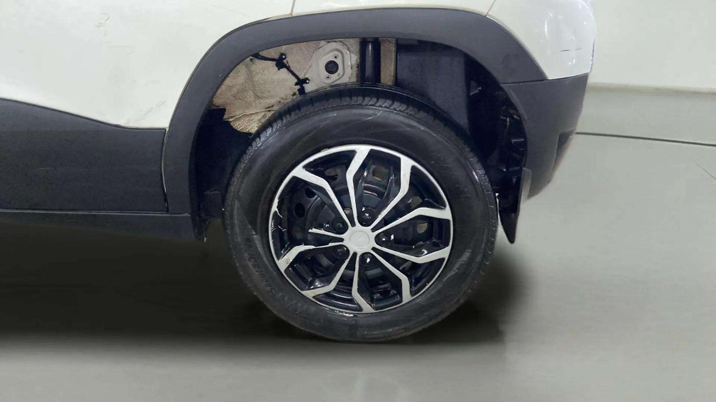 2024 Tata PUNCH CREATIVE  MT, Petrol, Manual, 14,048 km, Left Rear Wheel