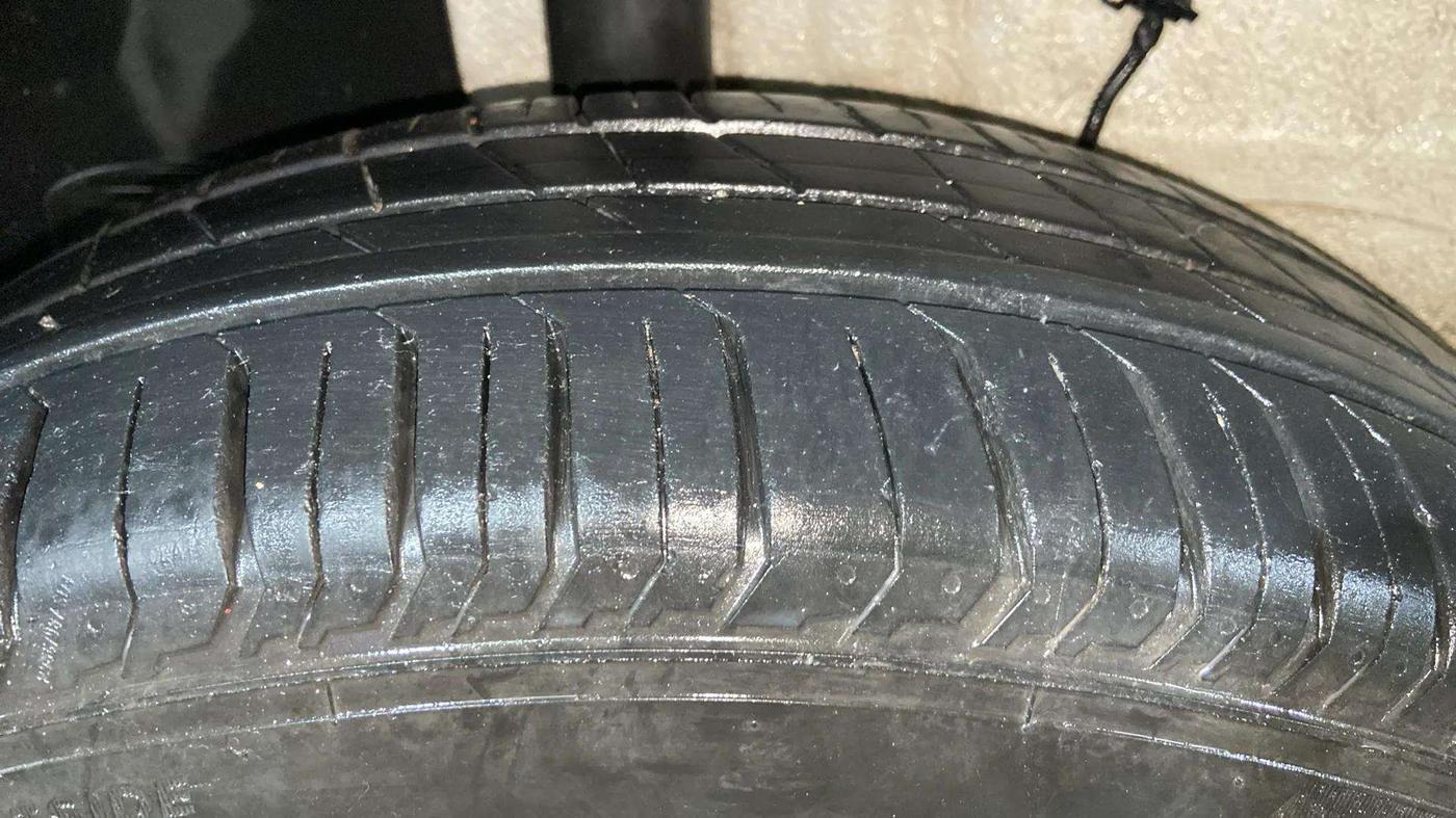2024 Tata PUNCH CREATIVE  MT, Petrol, Manual, 14,048 km, Right Rear Tyre Tread
