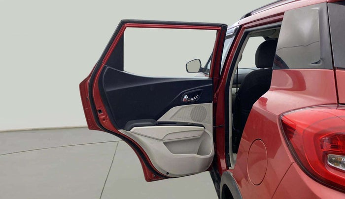 2019 Mahindra XUV300 W8 1.2 PETROL, Petrol, Manual, 75,152 km, LHS Rear Door