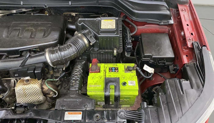 2019 Mahindra XUV300 W8 1.2 PETROL, Petrol, Manual, 75,152 km, Engine View - Left