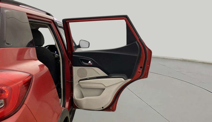 2019 Mahindra XUV300 W8 1.2 PETROL, Petrol, Manual, 75,152 km, RHS Rear Door