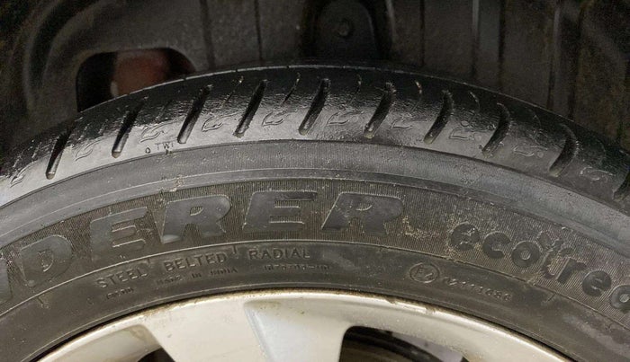 2019 Mahindra XUV300 W8 1.2 PETROL, Petrol, Manual, 75,152 km, Left Rear Tyre Tread