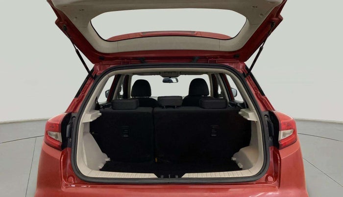 2019 Mahindra XUV300 W8 1.2 PETROL, Petrol, Manual, 75,152 km, Boot Inside
