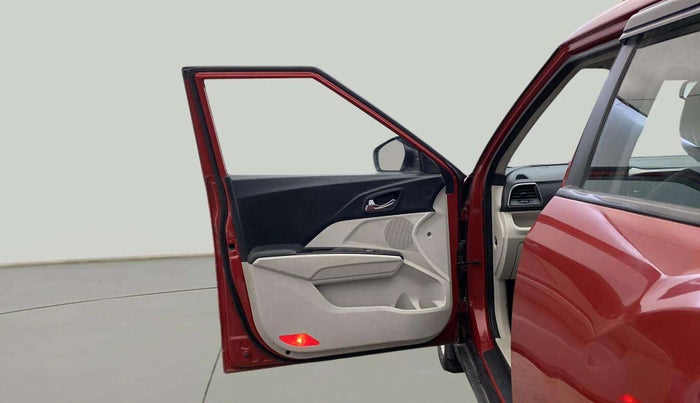 2019 Mahindra XUV300 W8 1.2 PETROL, Petrol, Manual, 75,152 km, LHS Front Door